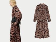 Take a closer look at the dress (Image via M&S)